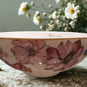 Ciotola da portata in porcellana Maxwell & Williams della collezione Reminisce Floral con stampa floreale rosa e bordo dorato.