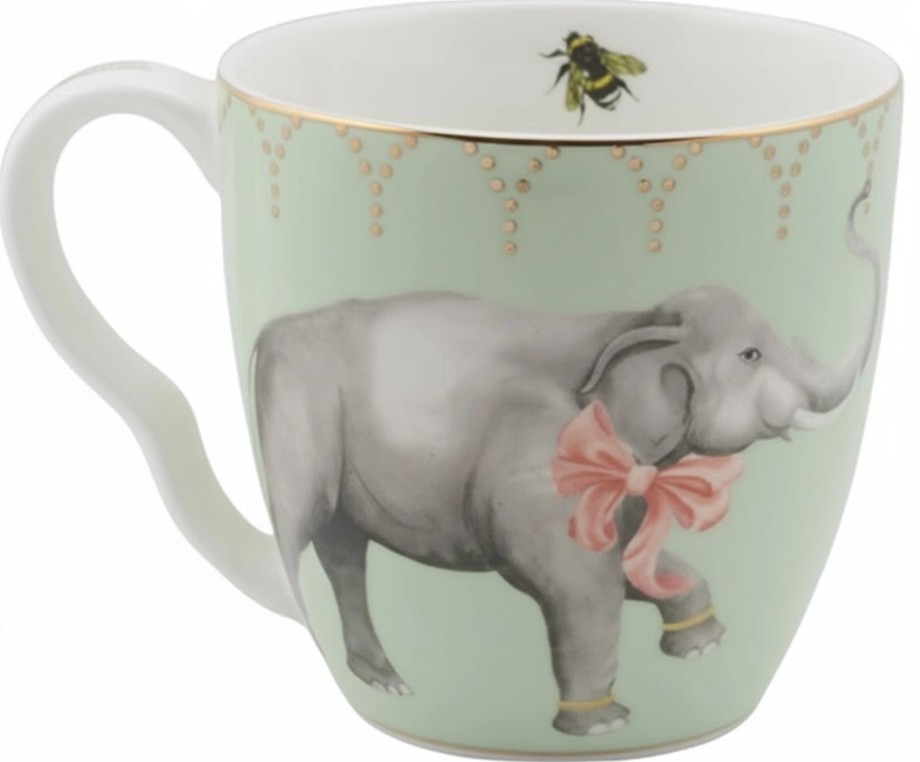 Tazza Yvonne Ellen in Porcellana Bone China di colore verde menta, con un grande elefante che indossa un fiocco rosa disegnato sul corpo e un'ape all'interno; presenta bordi dorati.