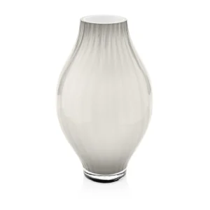 Vaso in vetro incamiciato IVV modello Arianna color tortora e bianco latte, altezza 34 cm, con texture a coste verticali e base trasparente